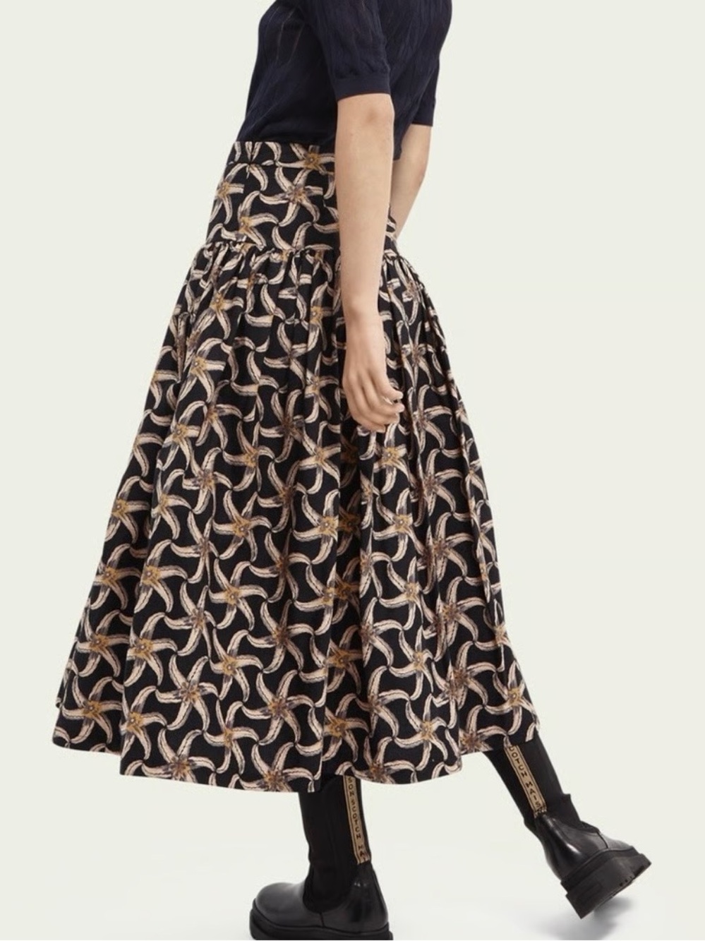 EUC Scotch & Soda Printed Starfish Voluminous Tiered Skirt Combo | Size S